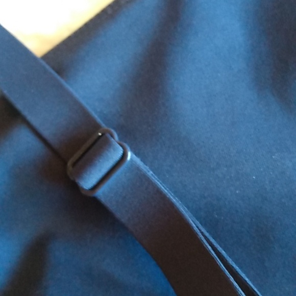 All Access NYC Sports Bra – Navy – Criss-Cross – 2X - Picture 8 of 11